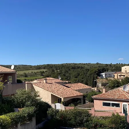 Stylish Close To In With Pool Narbonne